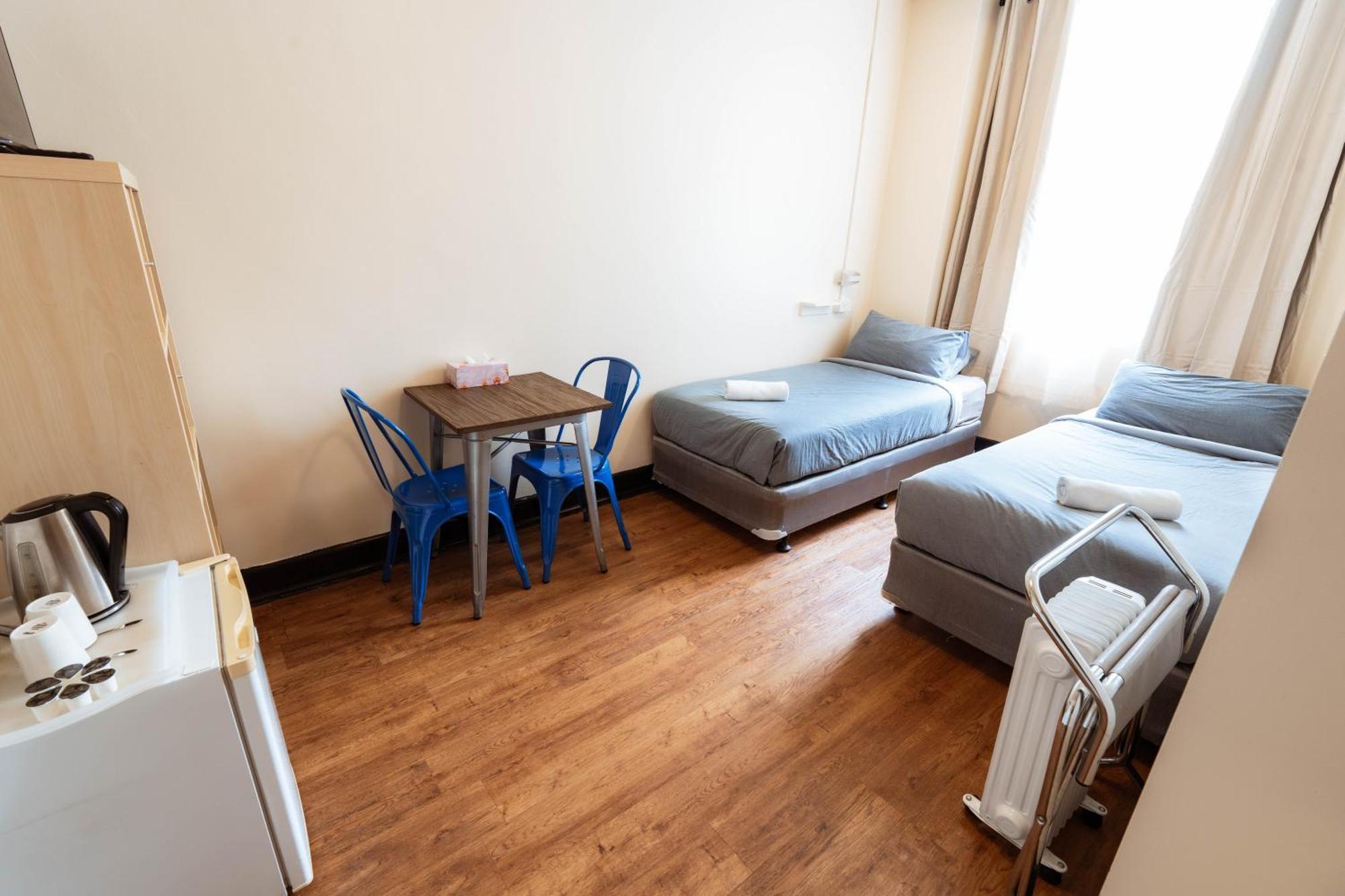 Twin Room Private Bathroom Ages 18 plus