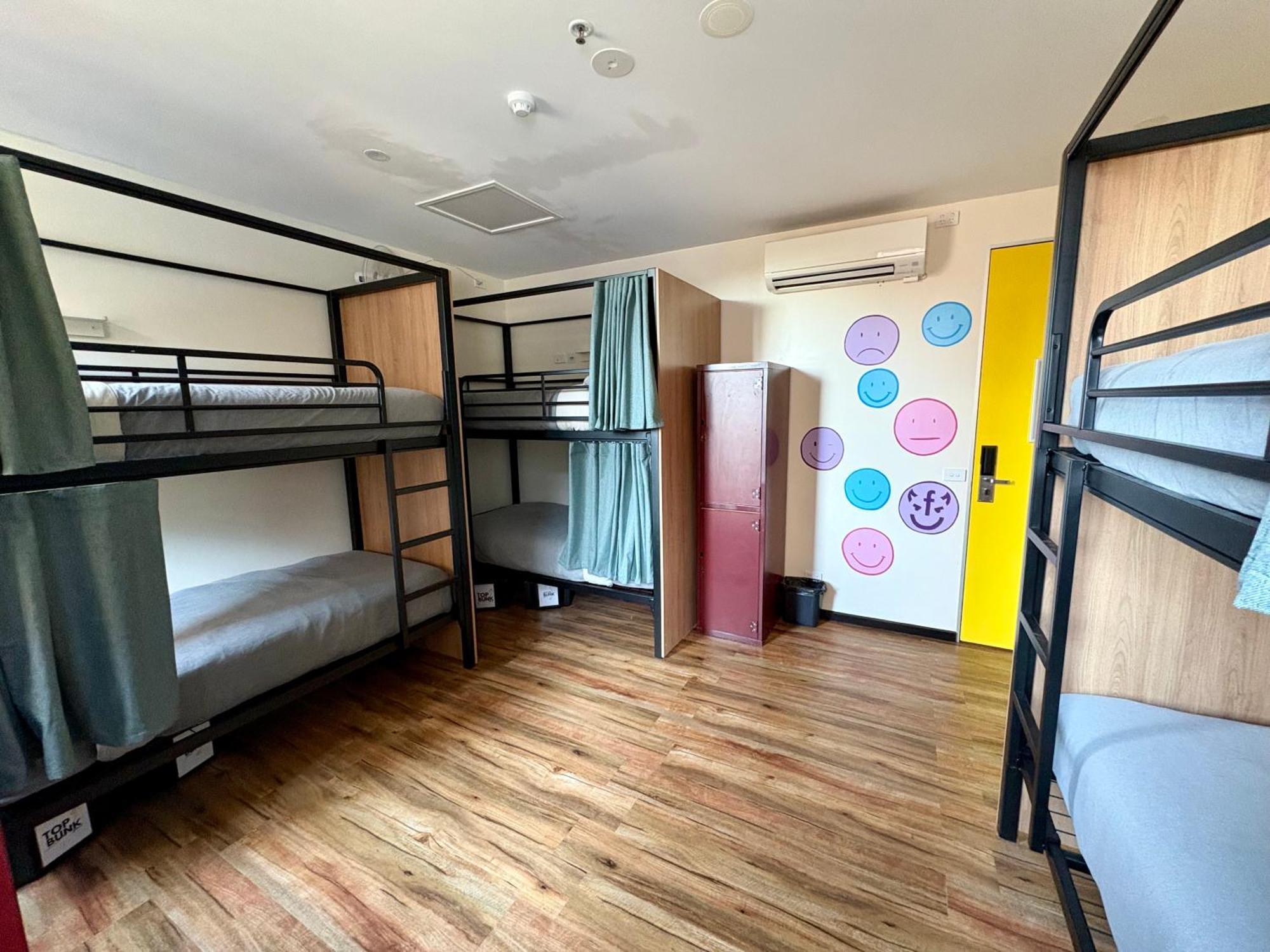 Bed 6-Bed Mixed Dormitory Room Ages 18 35 only