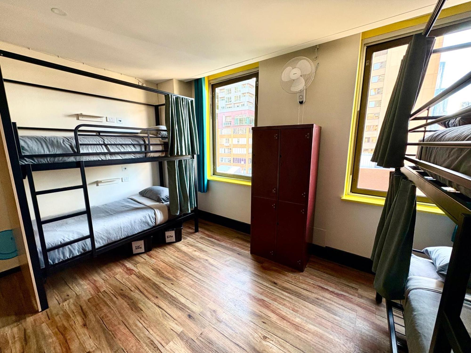 Bed 6-Bed Mixed Dormitory Room Ages 18 35 only