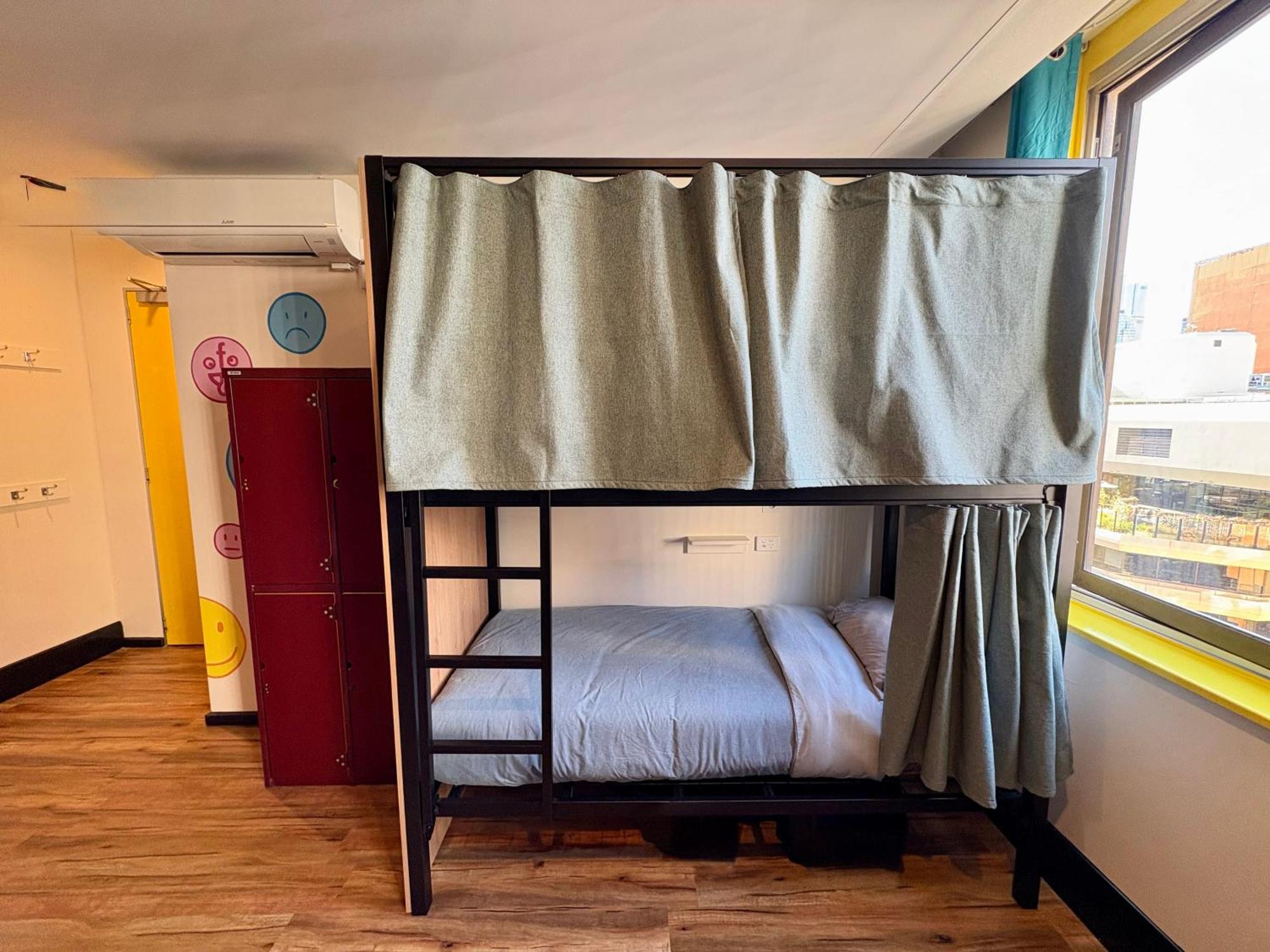 Bed 6-Bed Mixed Dormitory Room Ages 18 35 only